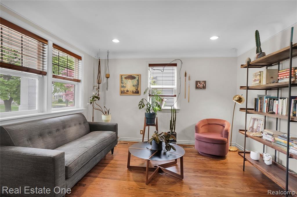 705 N Dorchester Avenue, Royal Oak, MI 48067 — Photo 5