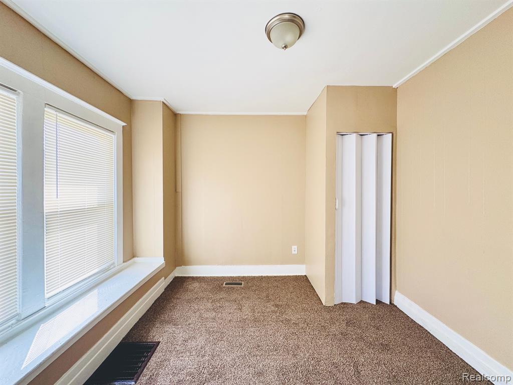 92 OAKHILL Street, Pontiac, MI 48342 — Photo 18