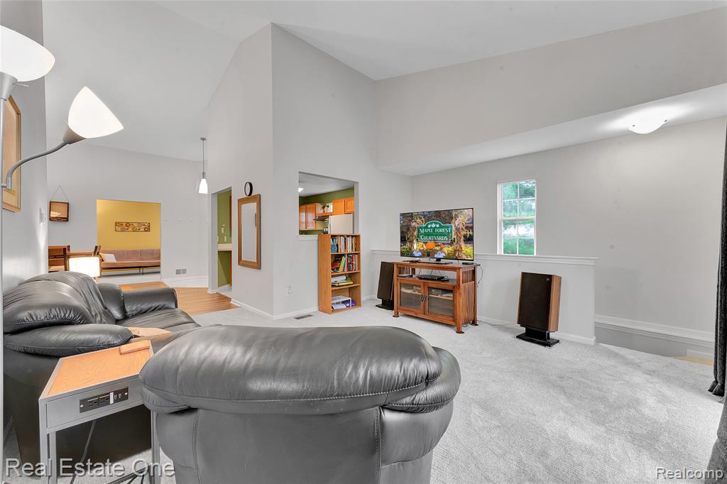 691 Chestnut Drive, Wixom, MI 48393 — Photo 19