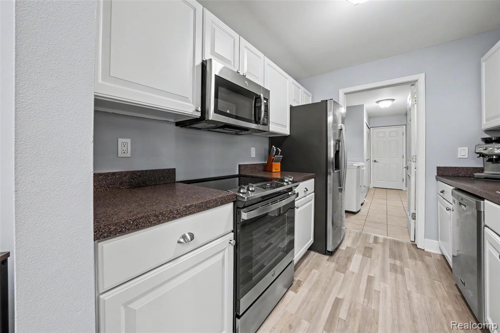 56075 Chesapeake Circle, 242, Utica, MI 48316 — Photo 14