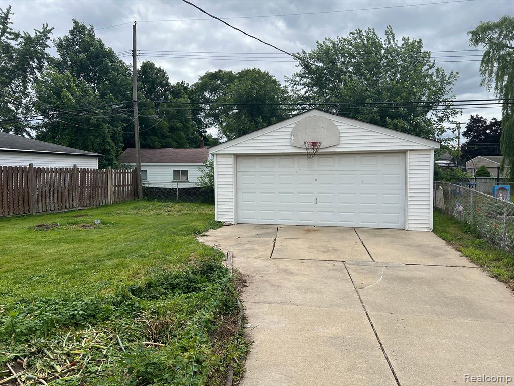 6929 WHITBY Street, Garden City, MI — Photo 20