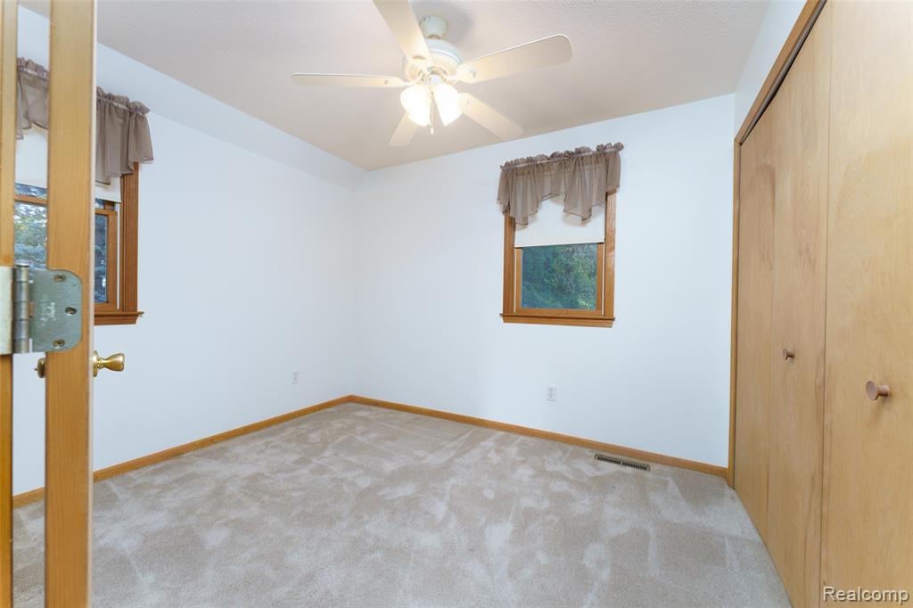 5430 E Columbia Road, Webberville, MI 48892 — Photo 5