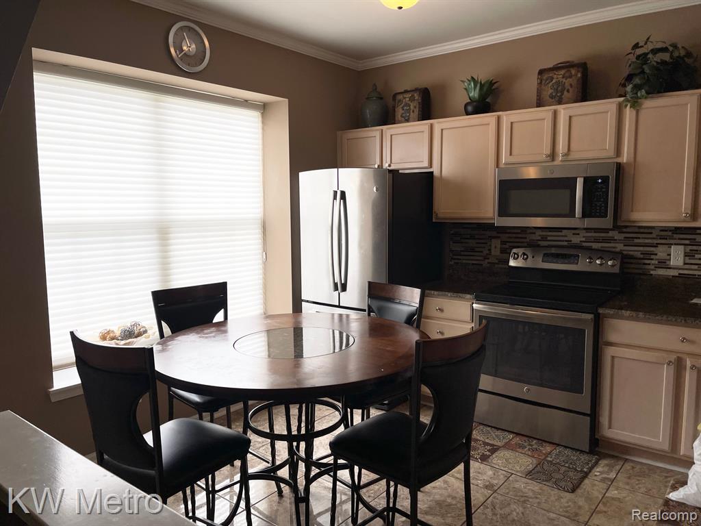 25407 SAINT JAMES, Southfield, MI 48075 — Photo 7