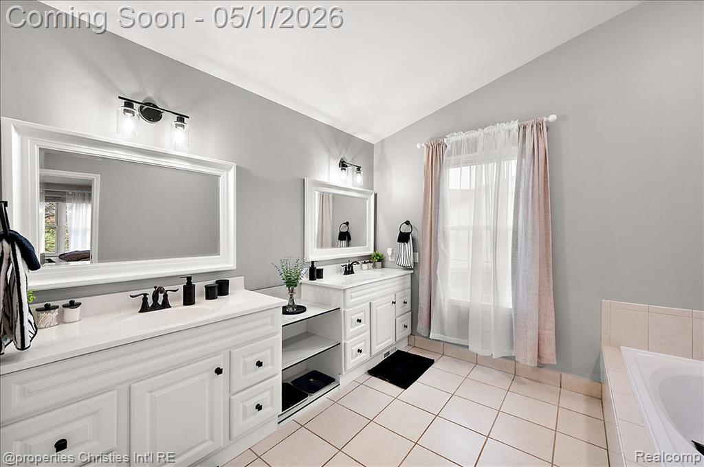 46481 E Oak Manor Court, Canton, MI 48187 — Photo 50