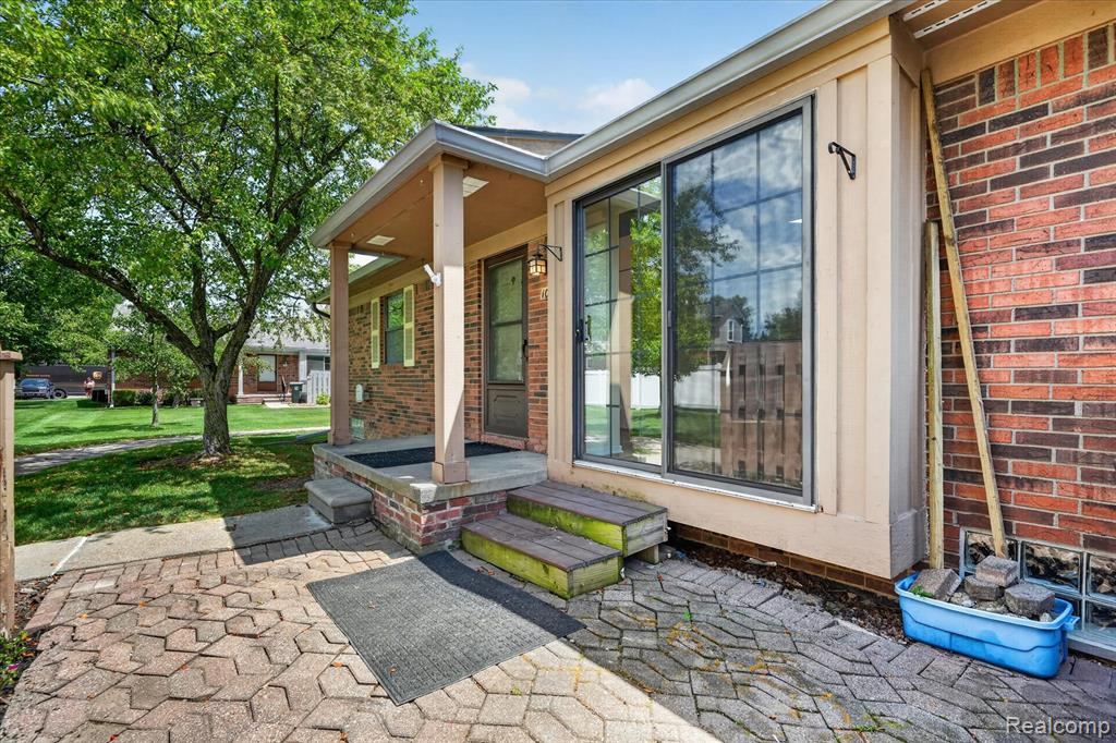 43628 W Arbor Way Drive, 103, Canton, MI 48188 — Photo 6
