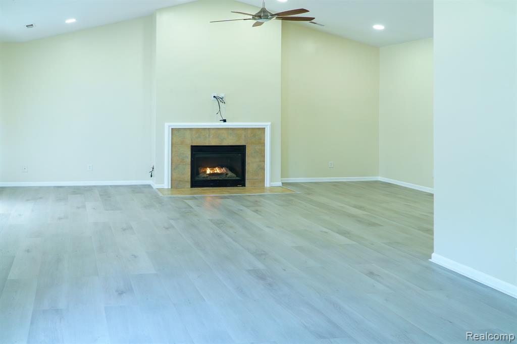 1803 Pinecroft Drive, Canton, MI 48188 — Photo 15
