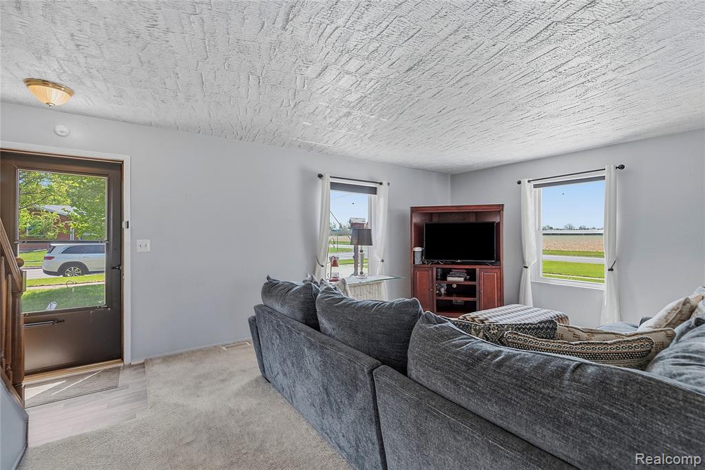 792 Fairview Drive, Imlay City, MI 48444 — Photo 5