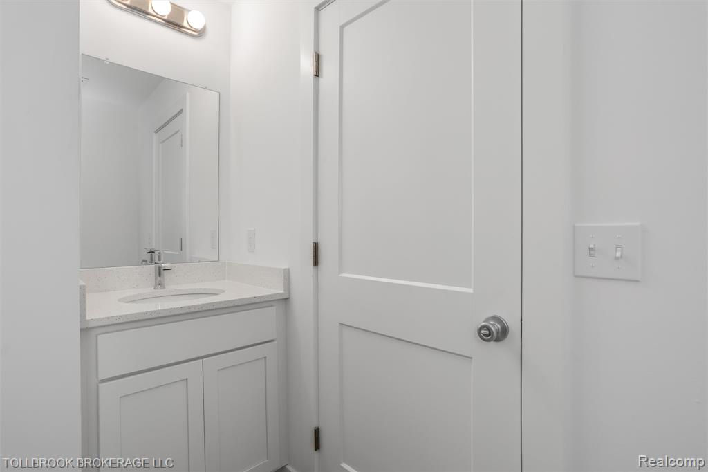 57 N. Roselawn, Pontiac, MI 48342 — Photo 25