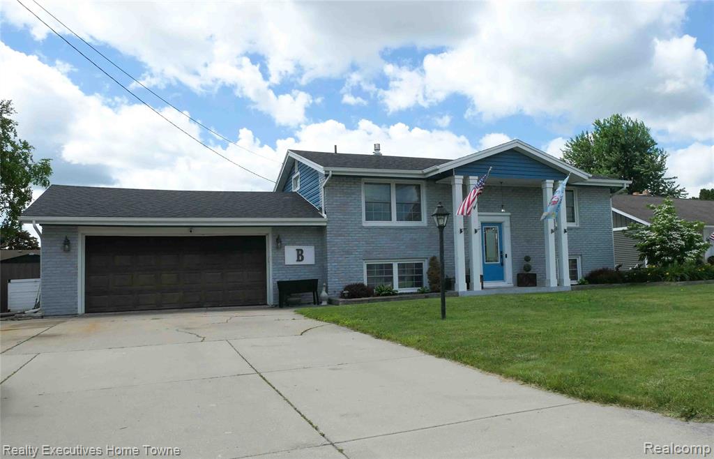 2854 ELMWOOD Street, Port Huron, MI 48060