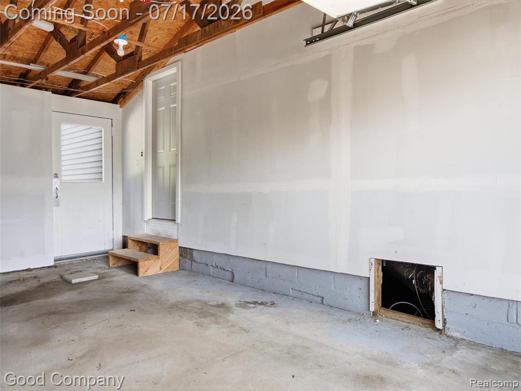 4030 Manitoba Street, Auburn Hills, MI 48326 — Photo 25