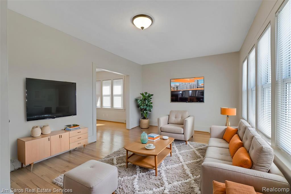 926-928 NOTTINGHAM, Grosse Pointe Park, MI 48230 — Photo 3