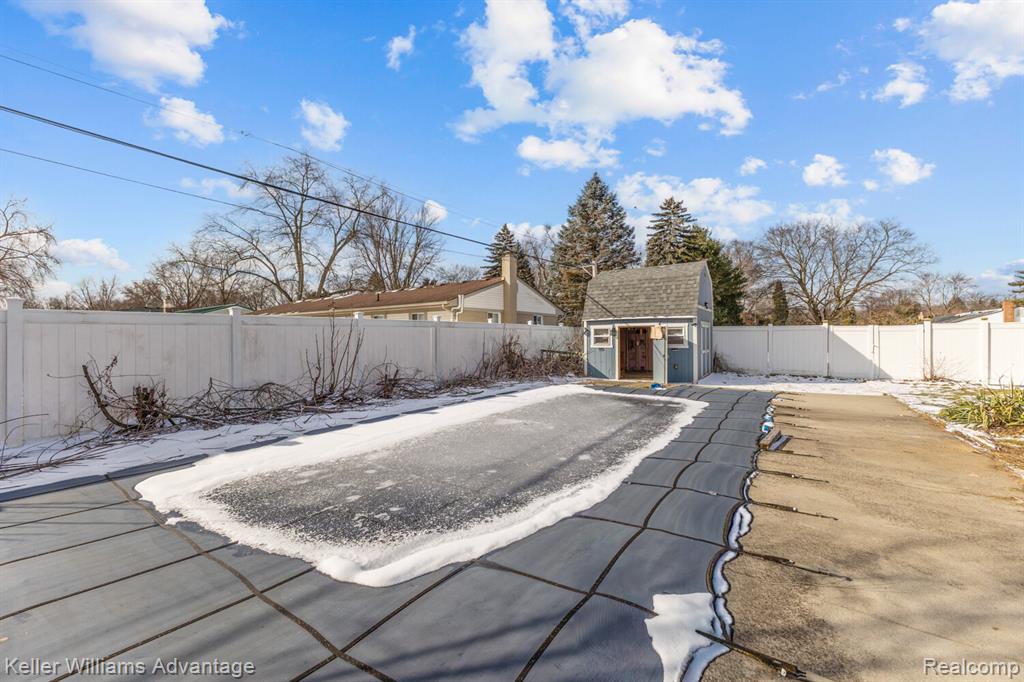 8735 Ringwood Drive, Commerce Twp, MI 48382 — Photo 30