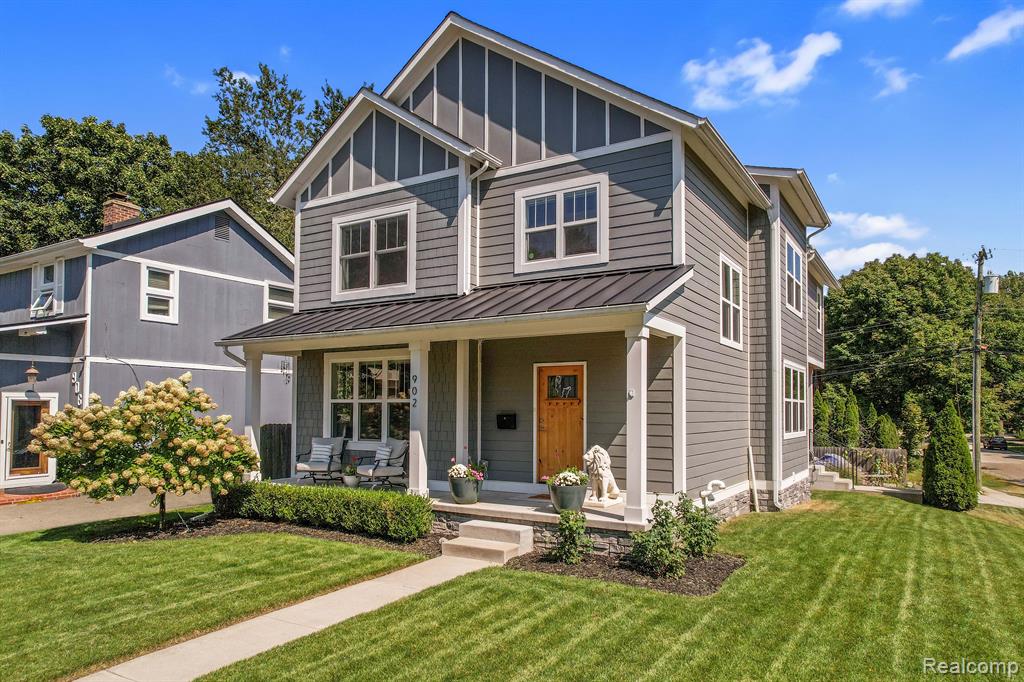 902 FERNWOOD Road, Royal Oak, MI 48067 — front exterior