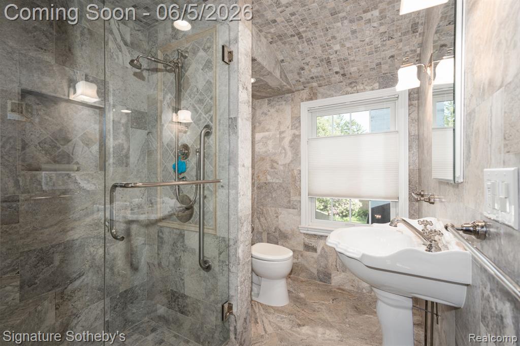 274 Hillcrest Avenue, Grosse Pointe, MI 48236 — Photo 29