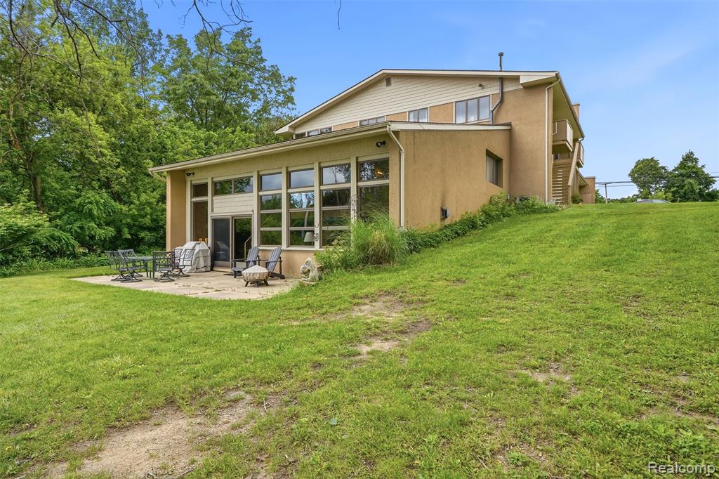 11032 Grand River Road, Brighton, MI 48116 — Photo 11