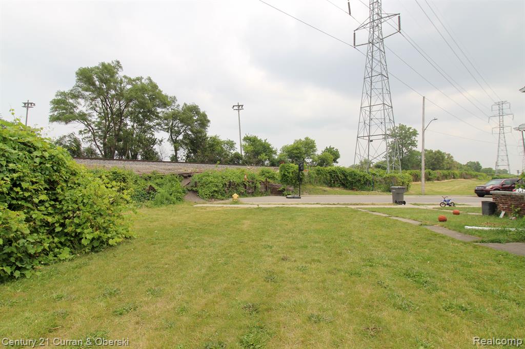 5861 BINGHAM Street, Dearborn, MI 48126 — Photo 3
