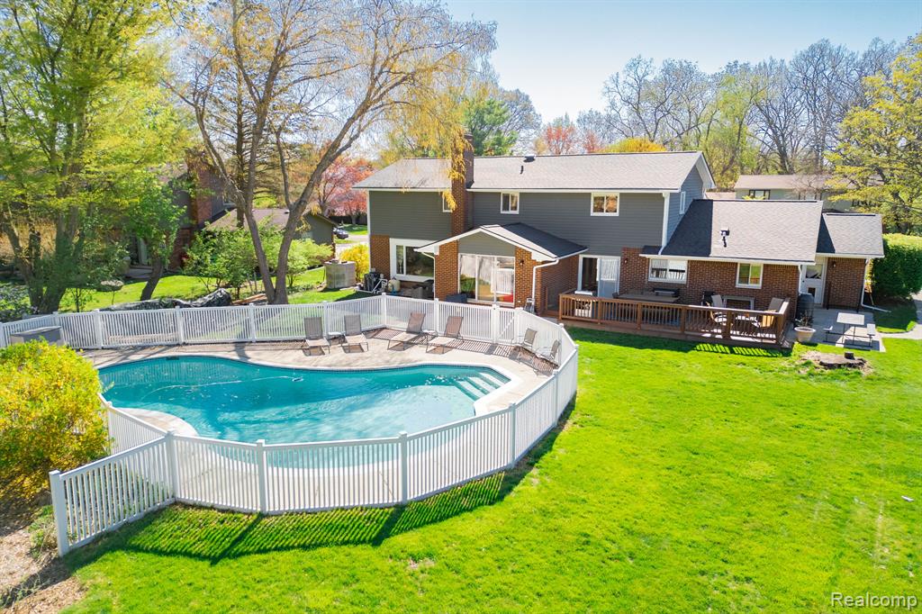 5634 POWDER HORN Drive, West Bloomfield, MI — Photo 3
