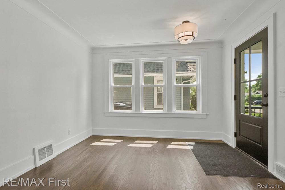639 S BLAIR Avenue, Royal Oak, MI 48067 — Photo 4