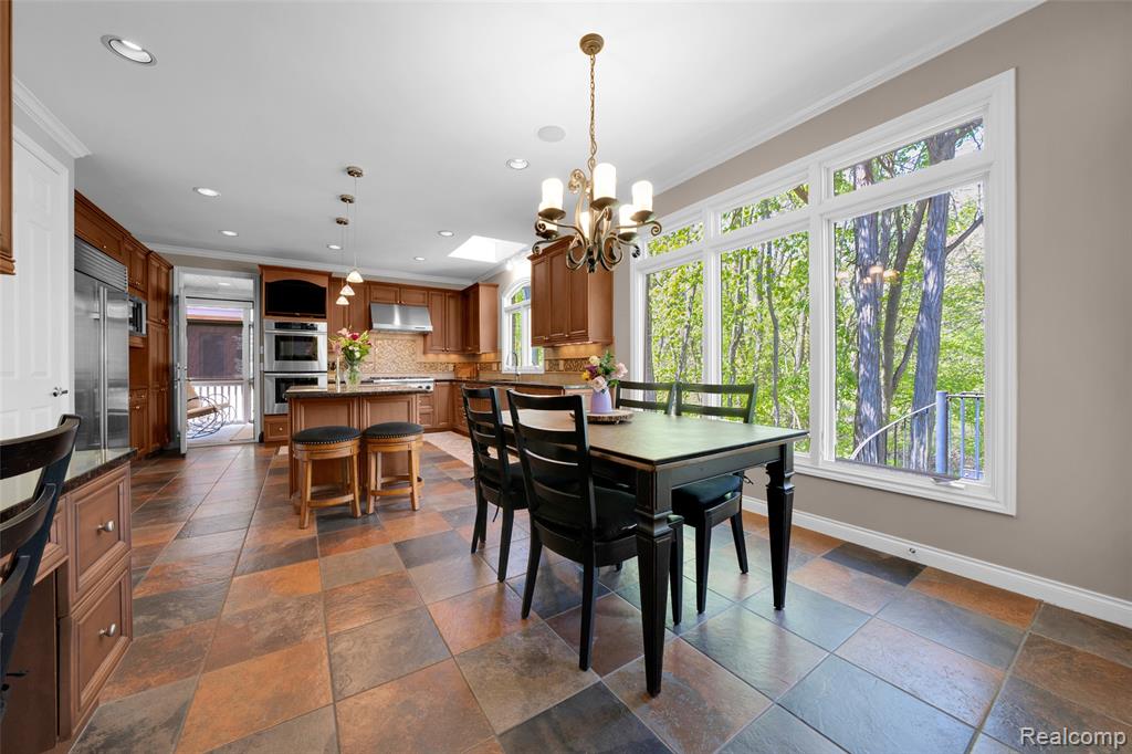 4502 Forest Edge Lane, West Bloomfield, MI 48323 — Photo 24