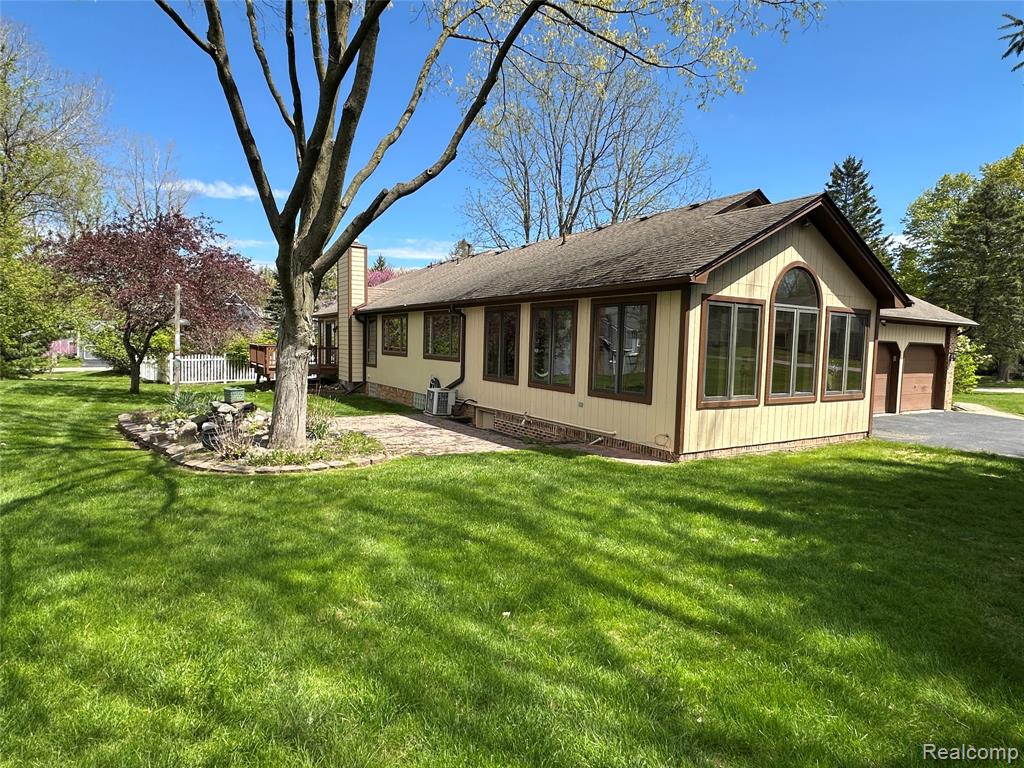 8329 Caribou Trail, Clarkston, MI 48348 — Photo 4