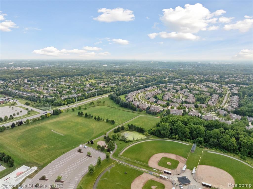 15908 CRYSTAL DOWNS E, Northville, MI 48168 — Photo 74