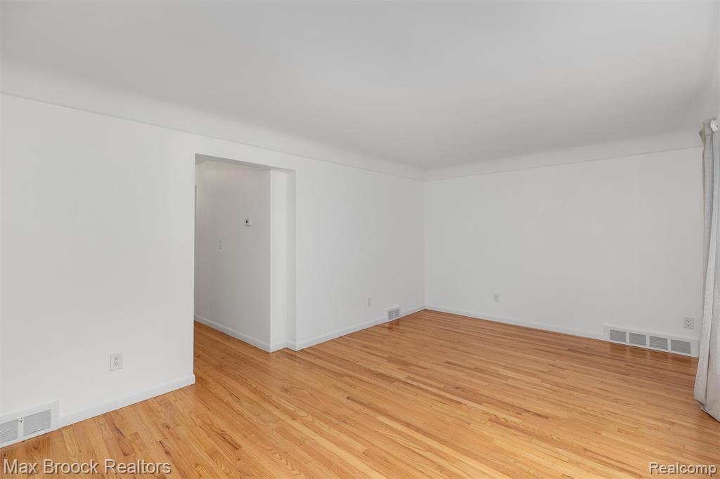 71 Maplefield Road, Pleasant Ridge, MI — Photo 9