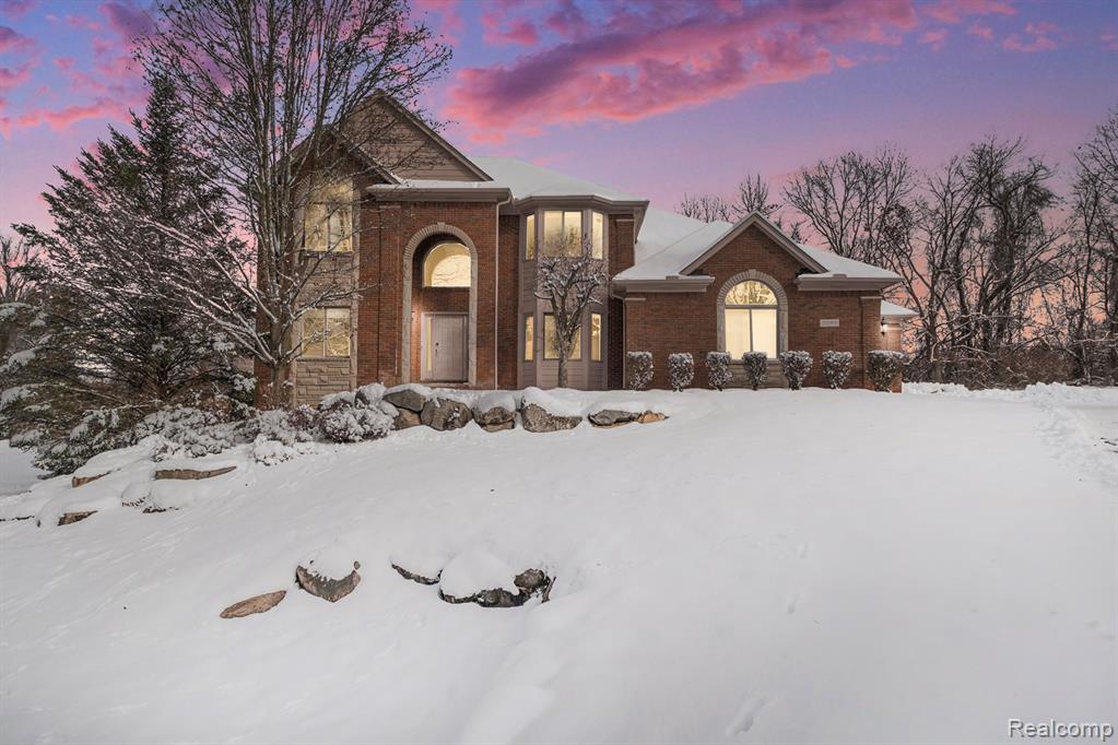 2298 Meadow Court, Leonard, MI 48367 — Photo 2