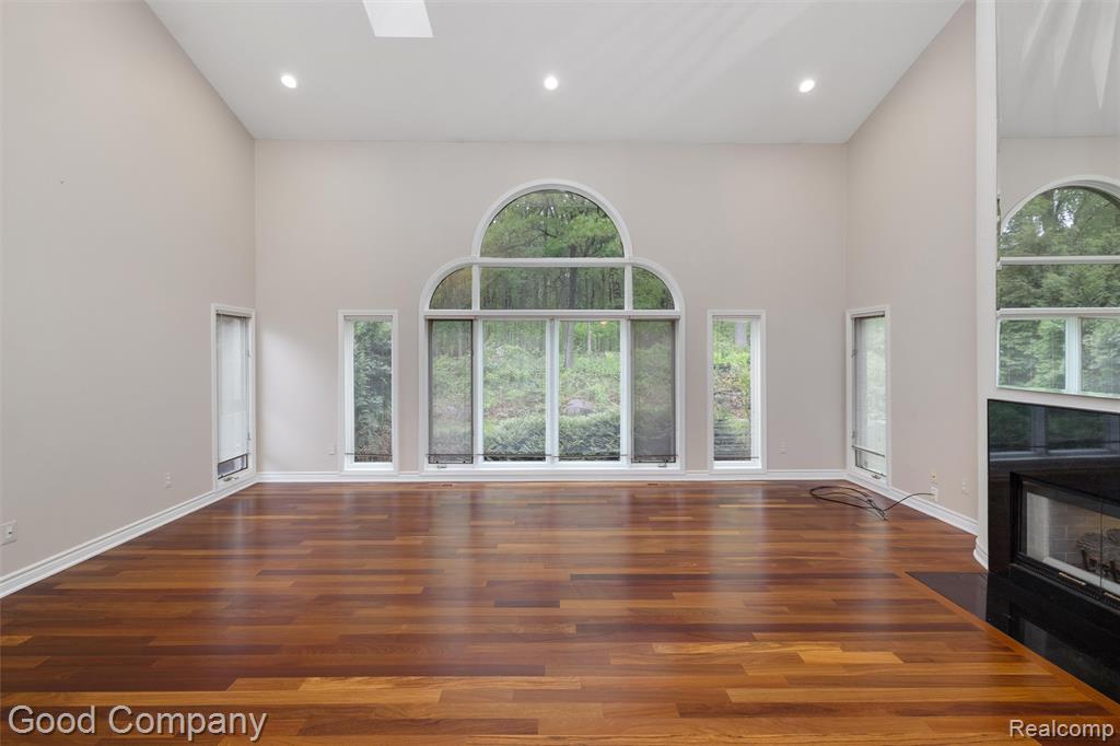 5893 CHRISTINA Drive, West Bloomfield, MI 48324 — Photo 13