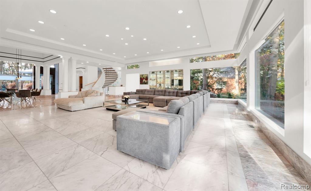 1744 Heron Ridge Drive, Bloomfield Hills, MI, 48302