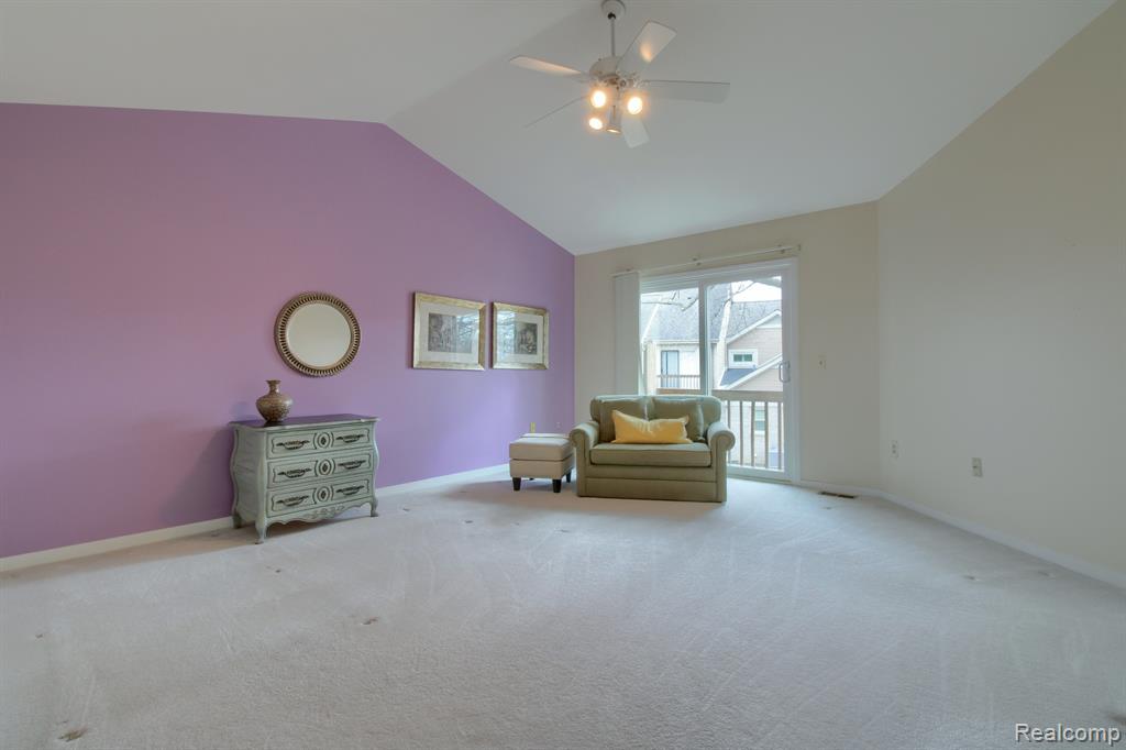 9362 EASTWIND Drive, Livonia, MI 48150 — Photo 18