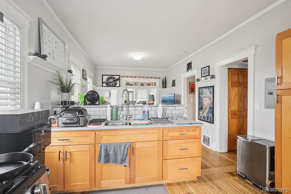 7370 Cameron St, Detroit, MI 48211 — Photo 5