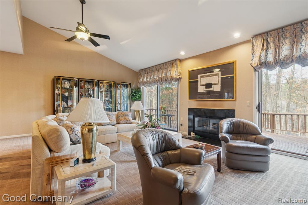 5104 Woodcliff Hill Road W, West Bloomfield, MI 48323 — Photo 13