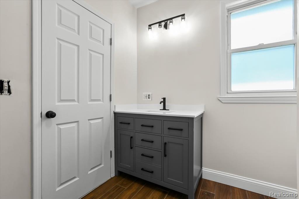 1105 Oak Street, Wyandotte, MI 48192 — Photo 13