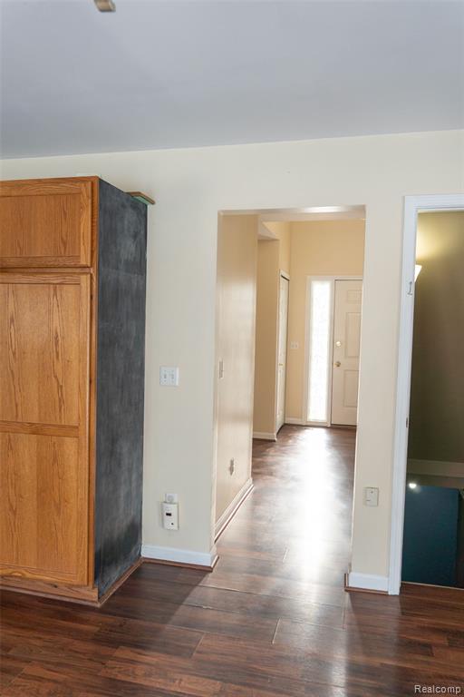 47546 Belmont Drive, Belleville, MI 48111 — Photo 18
