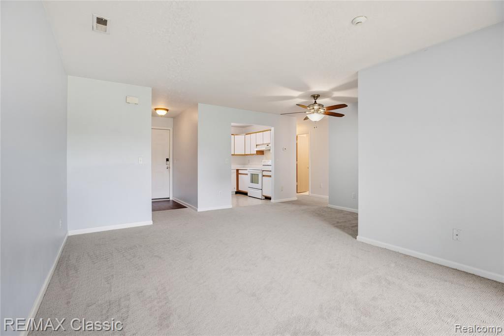 42670 Lilley Pointe Drive, Canton, MI 48187 — Photo 8
