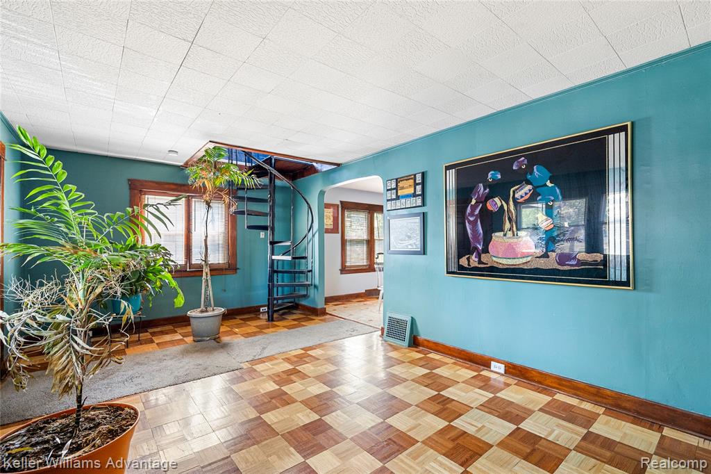 1449 Wayburn Street, Grosse Pointe Park, MI 48230 — Photo 4