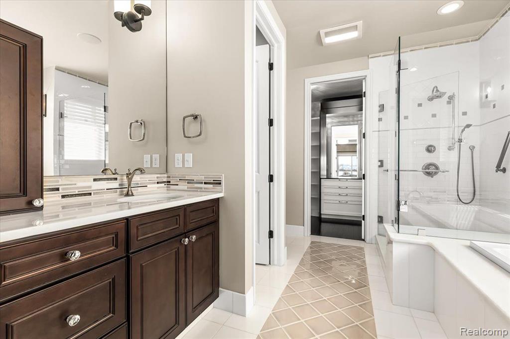 10744 WATERFALL Court, 19, South Lyon, MI 48178 — Photo 20