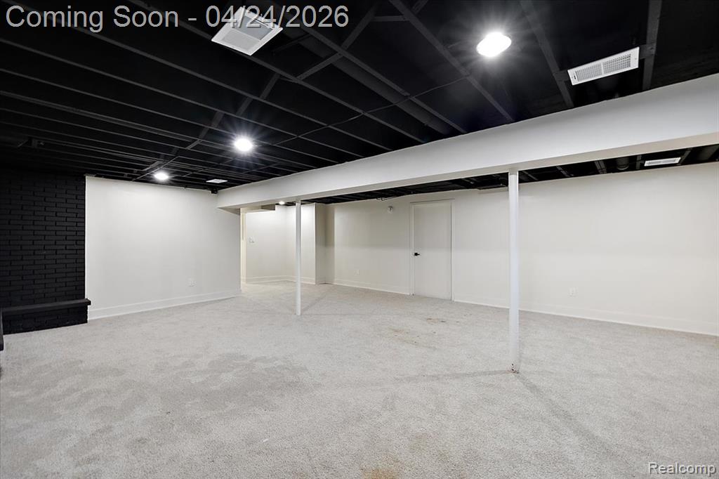 4389 Charing Way, Bloomfield Hills, MI 48304 — Photo 33