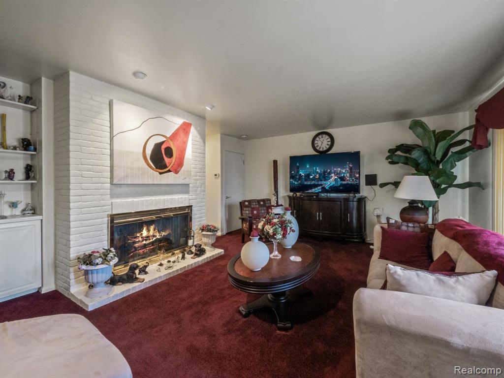 6341 LAURENTIAN, Flint, MI 48532 — Photo 5