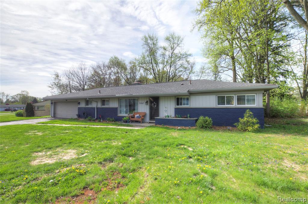 5367 Cambourne Place, West Bloomfield, MI — Photo 2