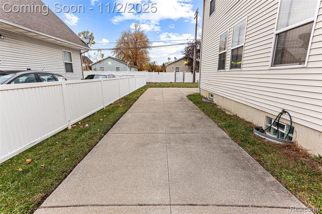 3364 Tillman Street, Detroit, MI 48208 — Photo 29
