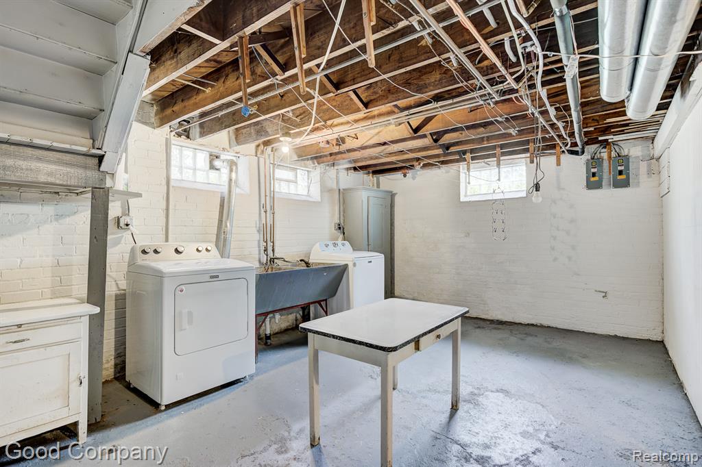 515 W Golden Gate, Highland Park, MI 48203 — Photo 49