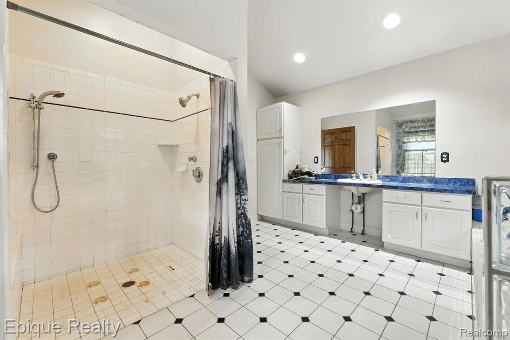 4294 Rochester Road, Dryden, MI 48428 — Photo 10
