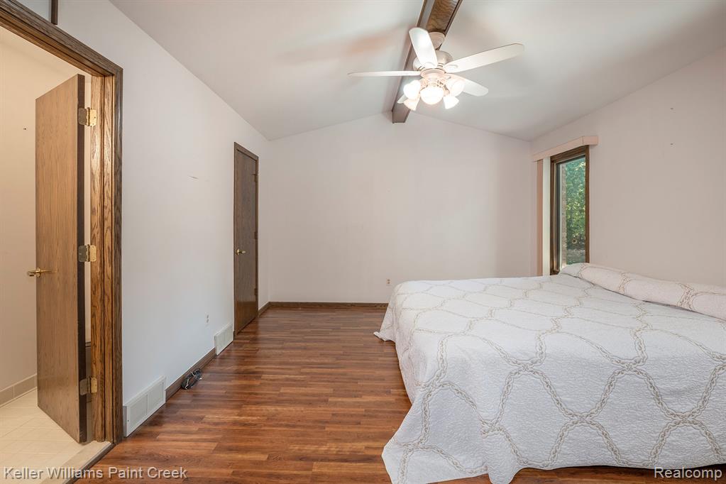 47158 Hunters Chase Drive, Macomb, MI 48042 — Photo 10