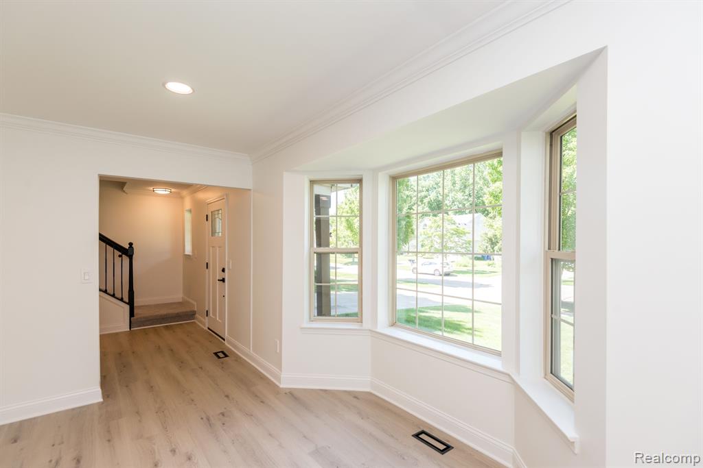 526 COVE VIEW Drive, Waterford, MI 48327 — Photo 25