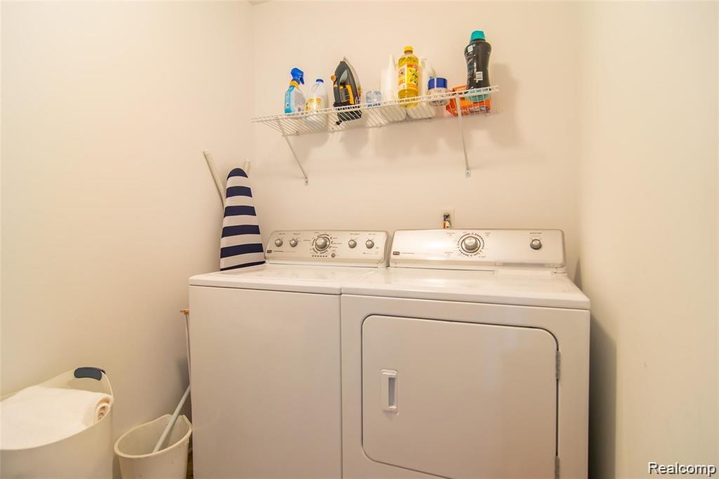 51171 Brompton, Novi, MI — Photo 16