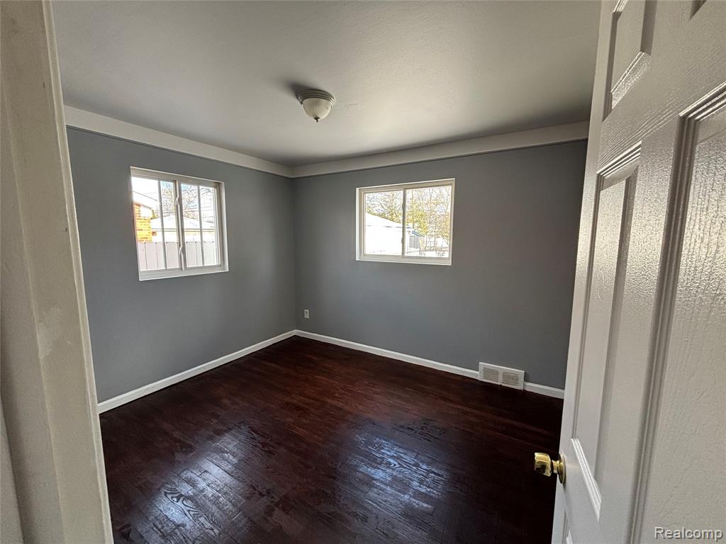7720 Amboy Street, Dearborn Heights, MI 48127 — Photo 16
