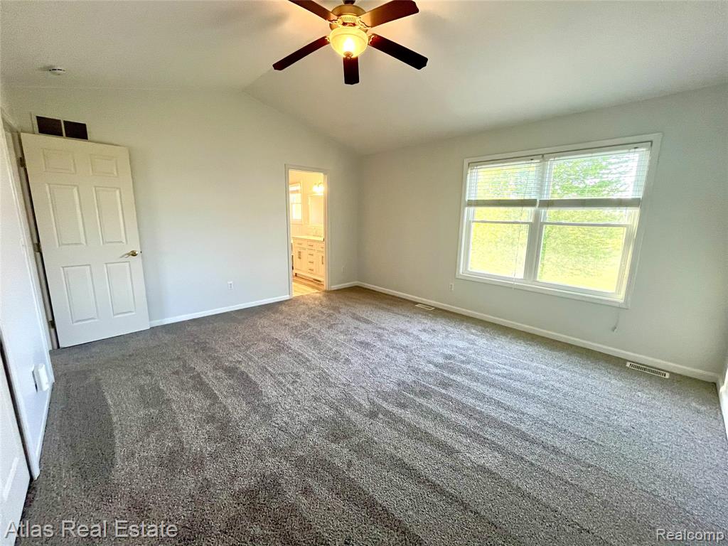 11193 Linda Kay, Goodrich Vlg, MI — Photo 36