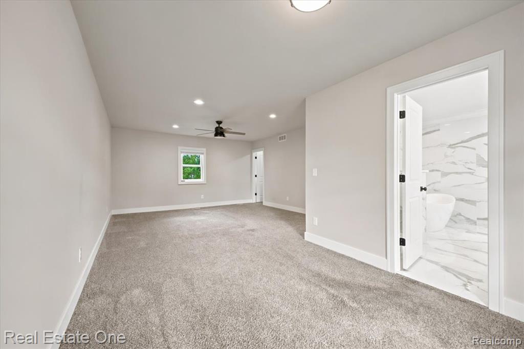 5485 Hammersmith Drive, West Bloomfield, MI — Photo 30