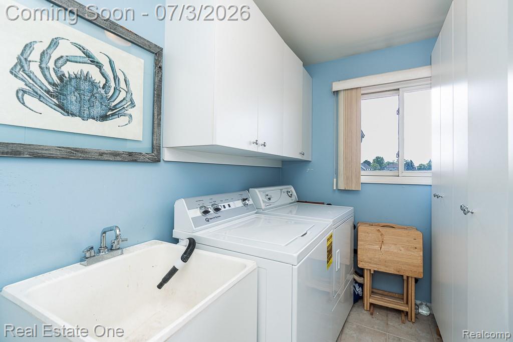 6489 Shoreline Drive, Troy, MI 48085 — Photo 25